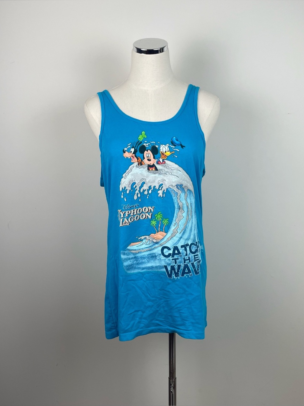 Disney Disneyland Resort Typhoon Lagoon Catch The Wave Mickey Tee Shirt Blue